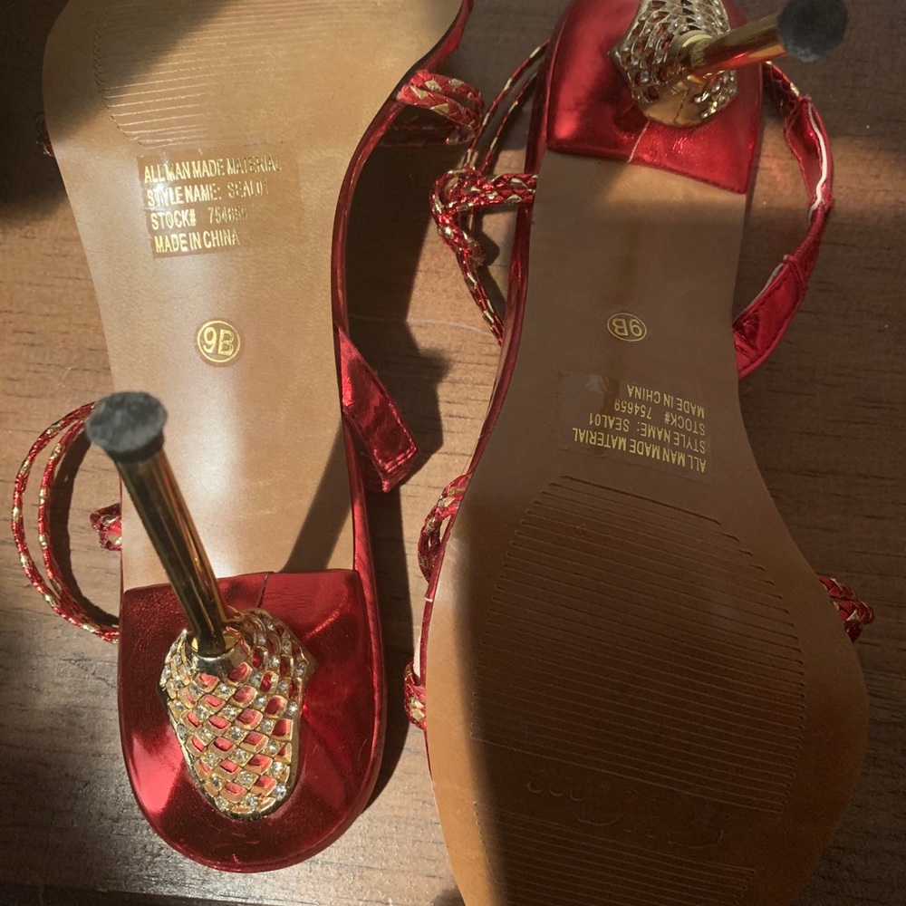 Shoes - Picture 3 of 3